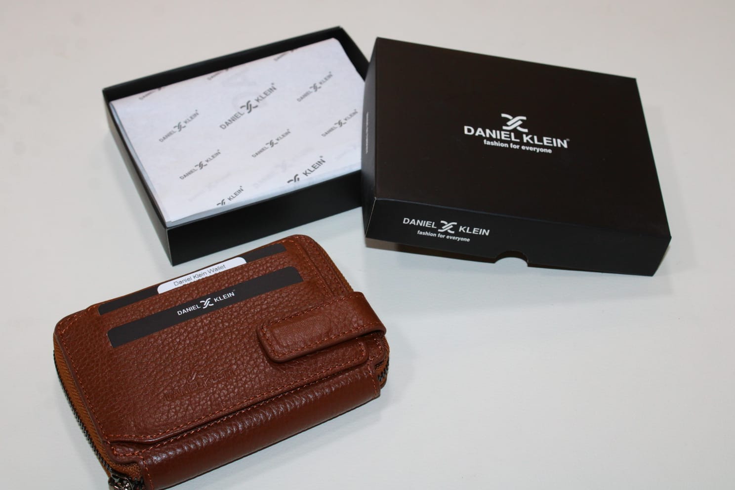 Takreem Aviator Men's Wallet by Daniel Klein - DKW3031-04 - #shoTakreem Aviator Men's Wallet by Daniel Klein - DKW3031-04p_name#Takreem Aviator Men's Wallet by Daniel Klein - DKW3031-04WalletsDaniel KleinTakreem.joDKW3031-048.68231E+12MenBrownGenuine LeatherTakreem Aviator Men's Wallet by Daniel Klein - DKW3031-04